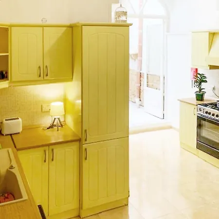 Bougainvillea Breeze & Marina View - Happy بيت للعطل *